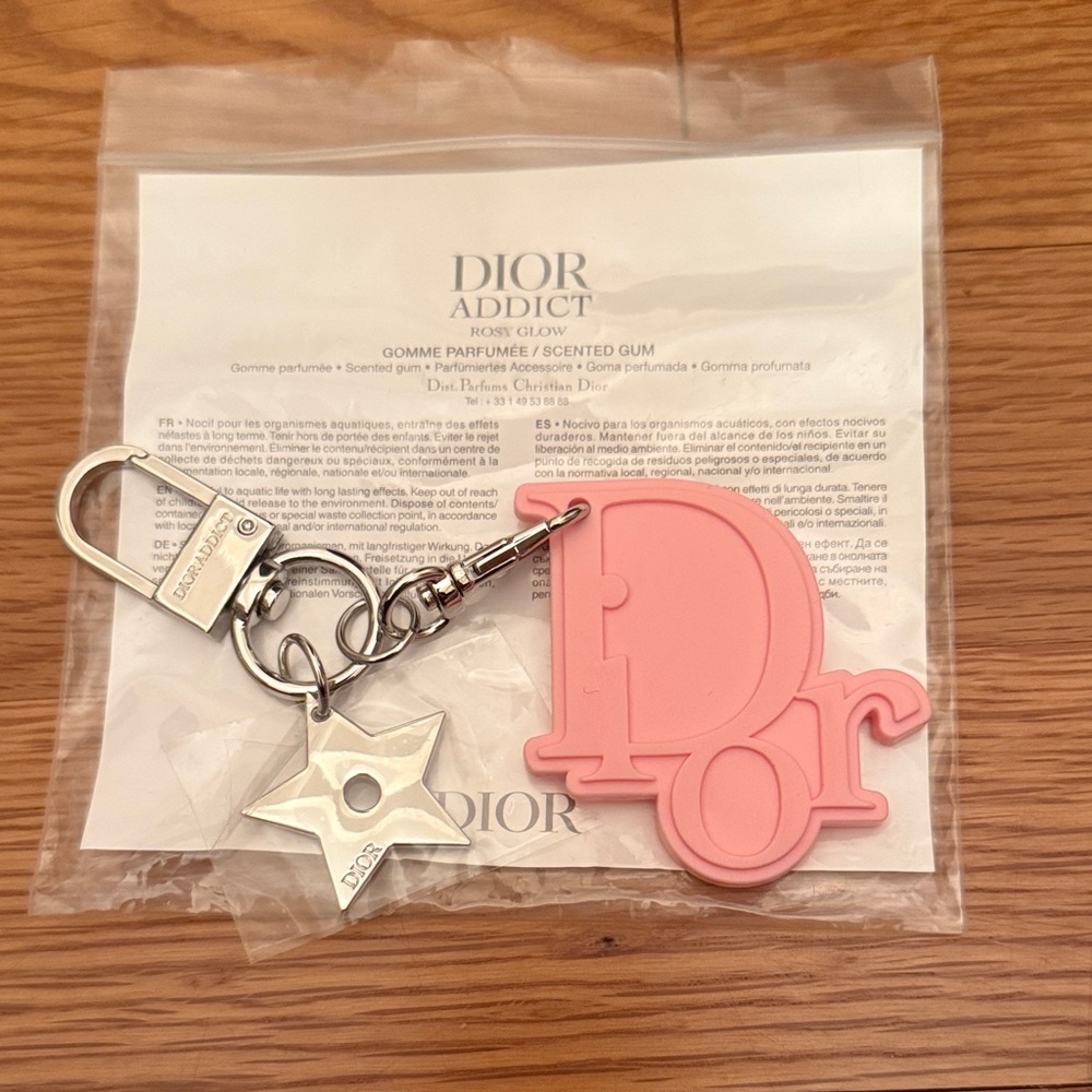 Dior Addict Pink Logo Keychain - Picture 1 of 3